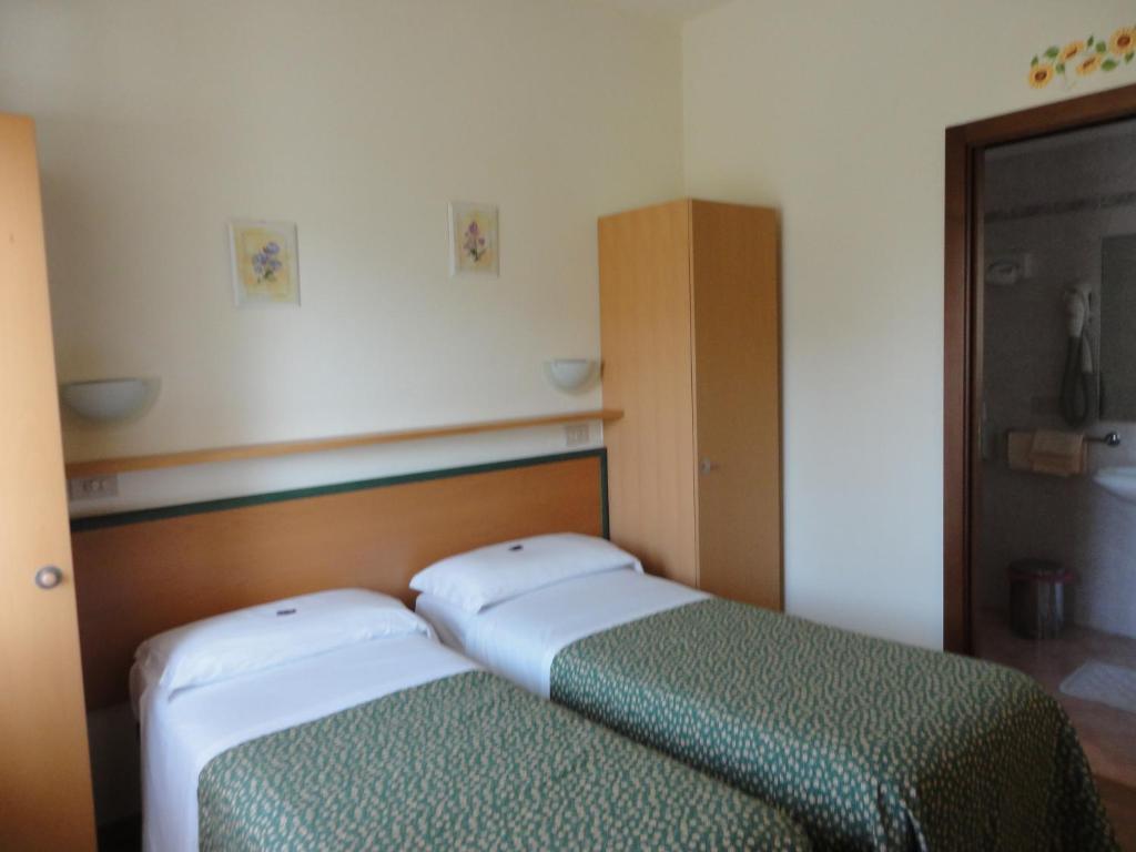 Hotel Mariani Лидо-ди-Камайоре Номер фото